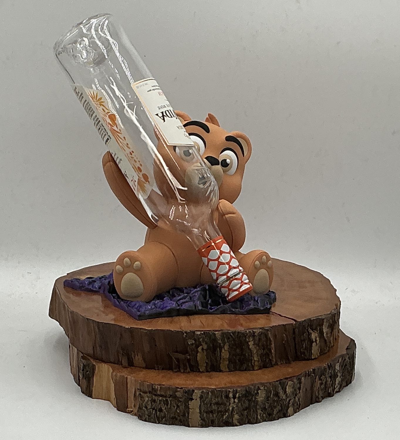 Teddy's Toast Wine Holder