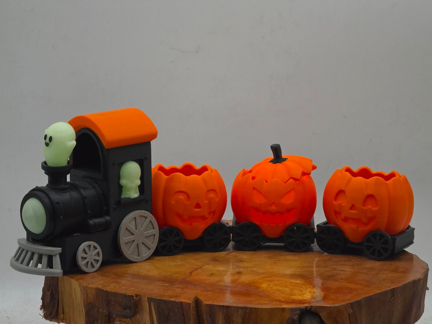 HAUNTED PUMPKIN TRAIN