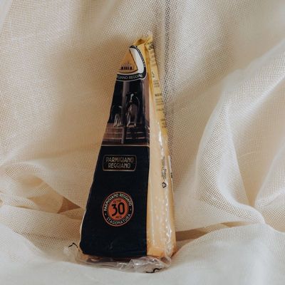 Parmigiano Reggiano 30 mesi Parmigiano Reggiano 30 mesi