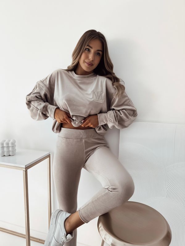 LadyMania Velvet Flow Set