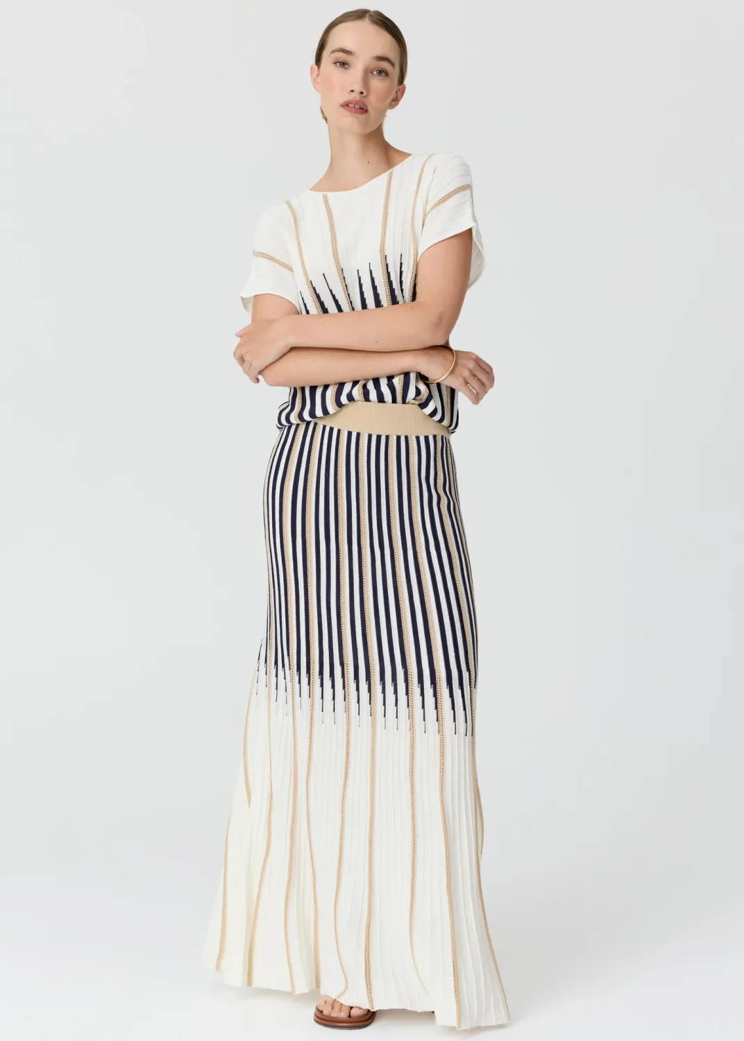 Axil Top