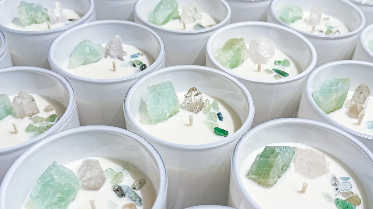 White Gloss Crystal Candle