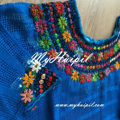 Huipil Cobán rococó