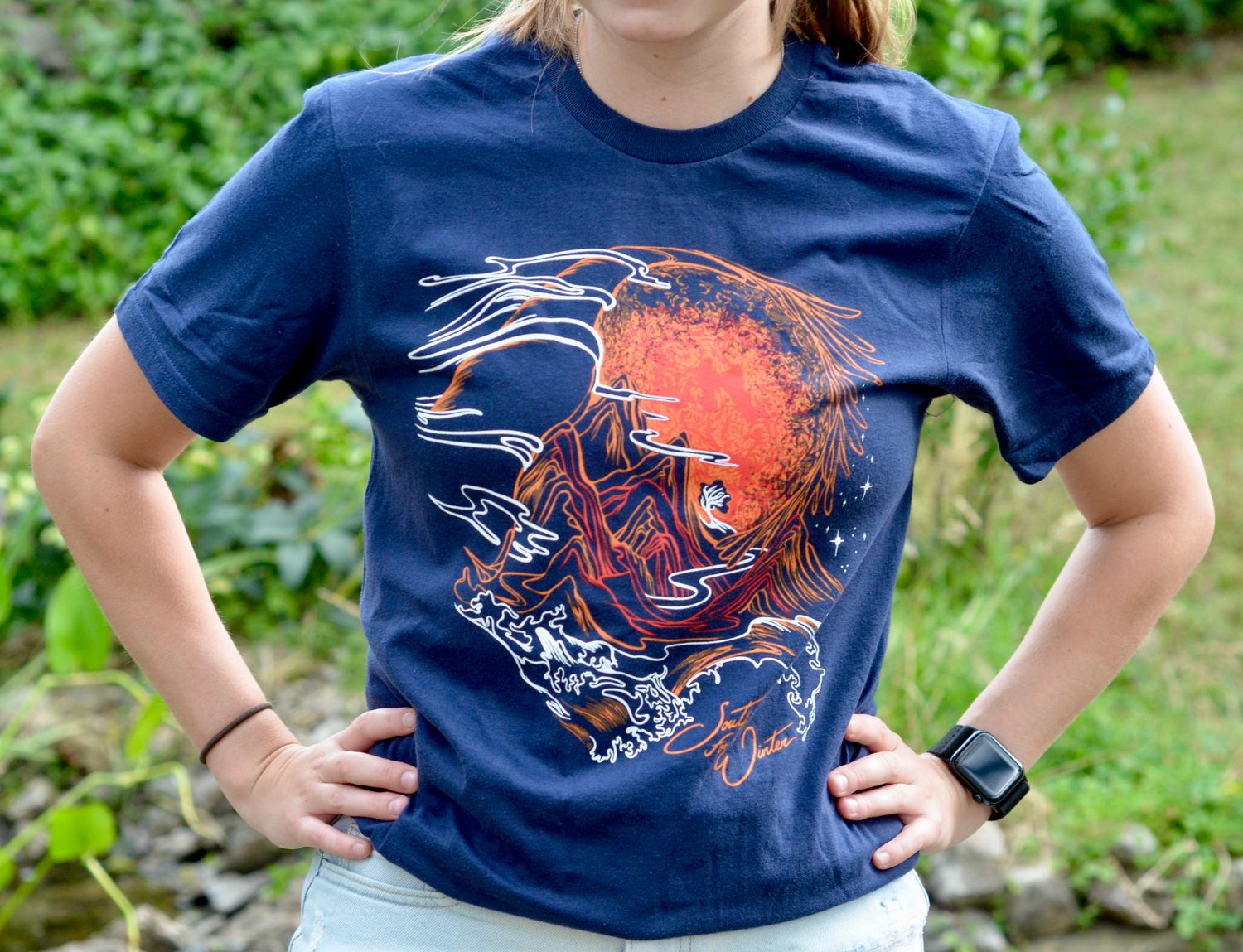 Navy &quot;Blood Moon&quot; T-Shirt