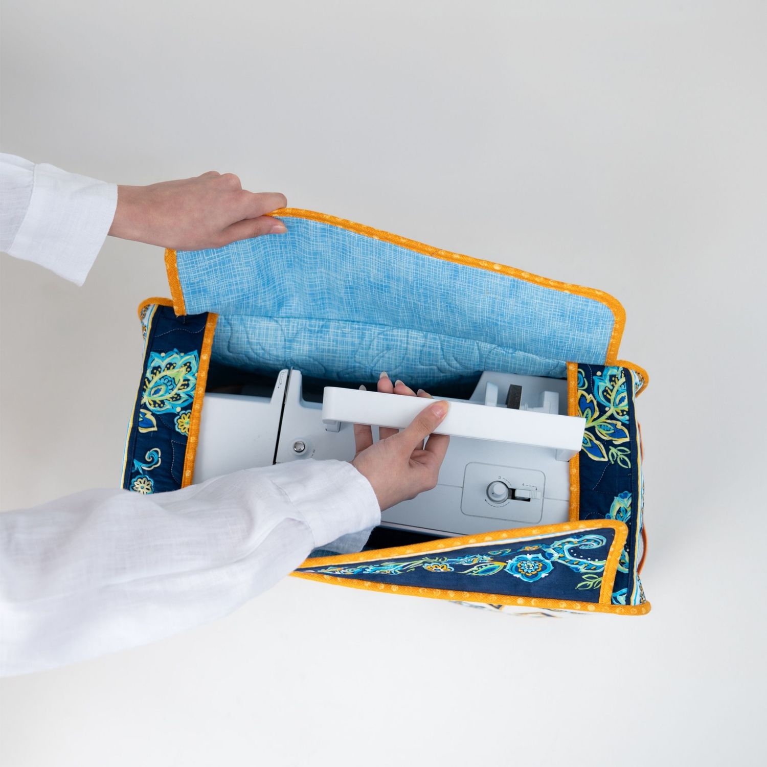 Machine Cover/ Bright Flowers