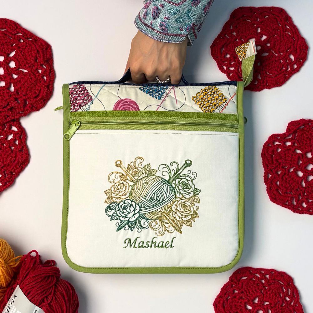 Knitter's Holdall/ Knitting in Colour