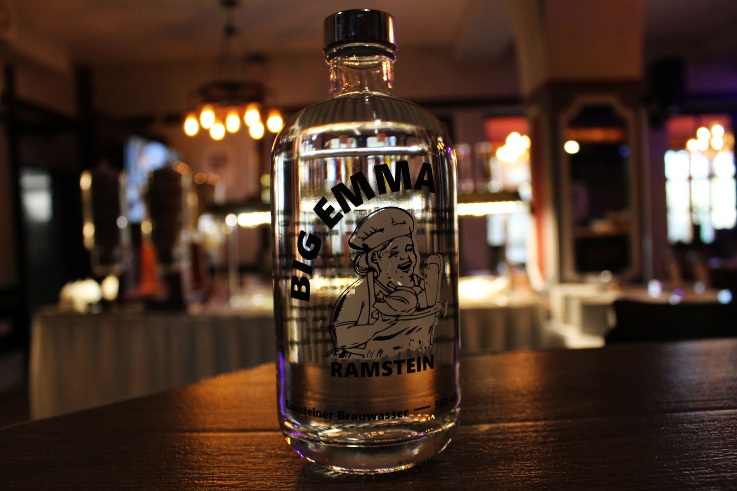 BIG EMMA 0,5L Glaswasserflasche