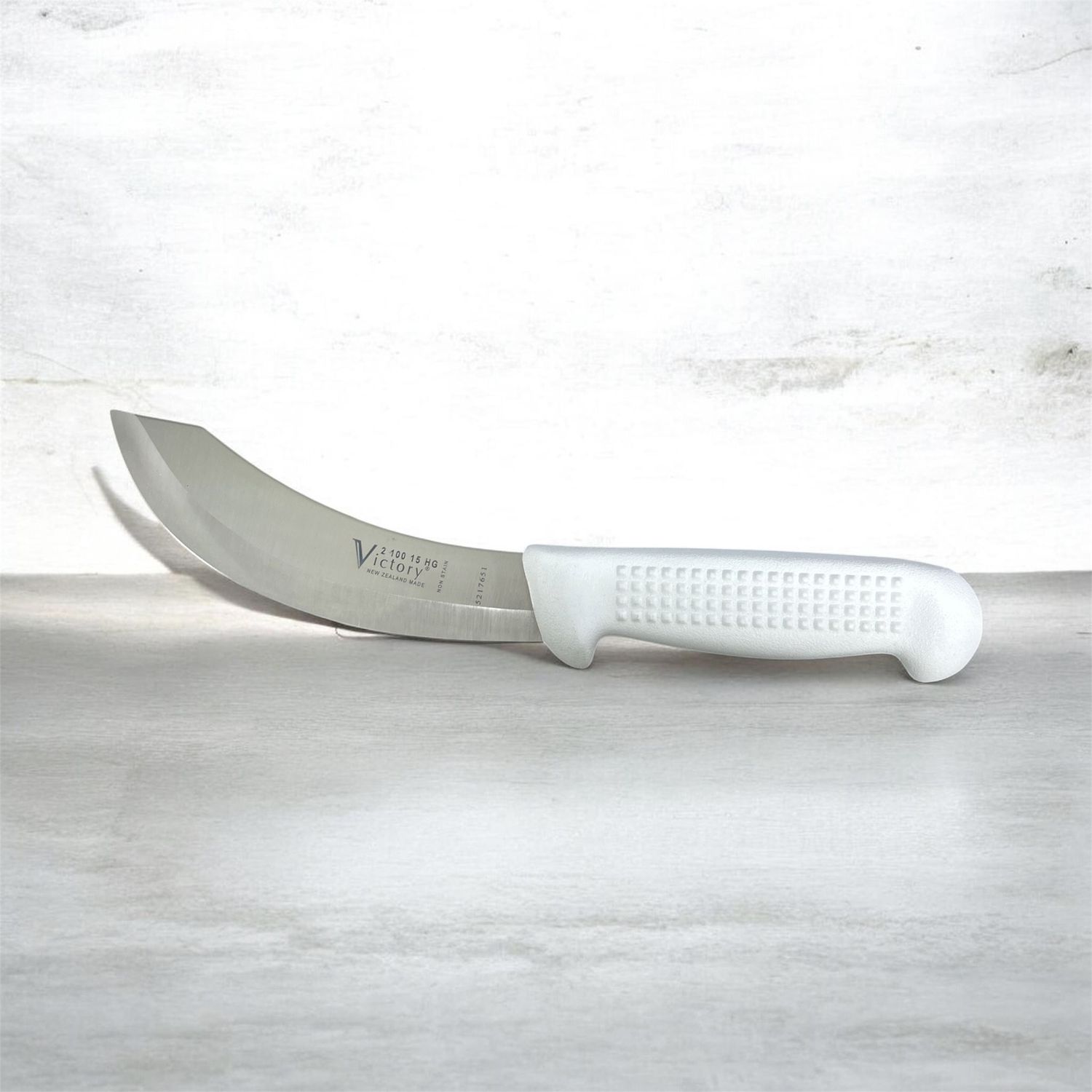 VICTORY SKINNING KNIFE 150MM HOLLOW GROUND (2 100 15 HG)