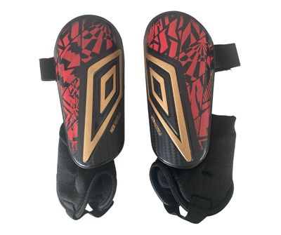 UMBRO NEO SHINGUARD W/SOCK