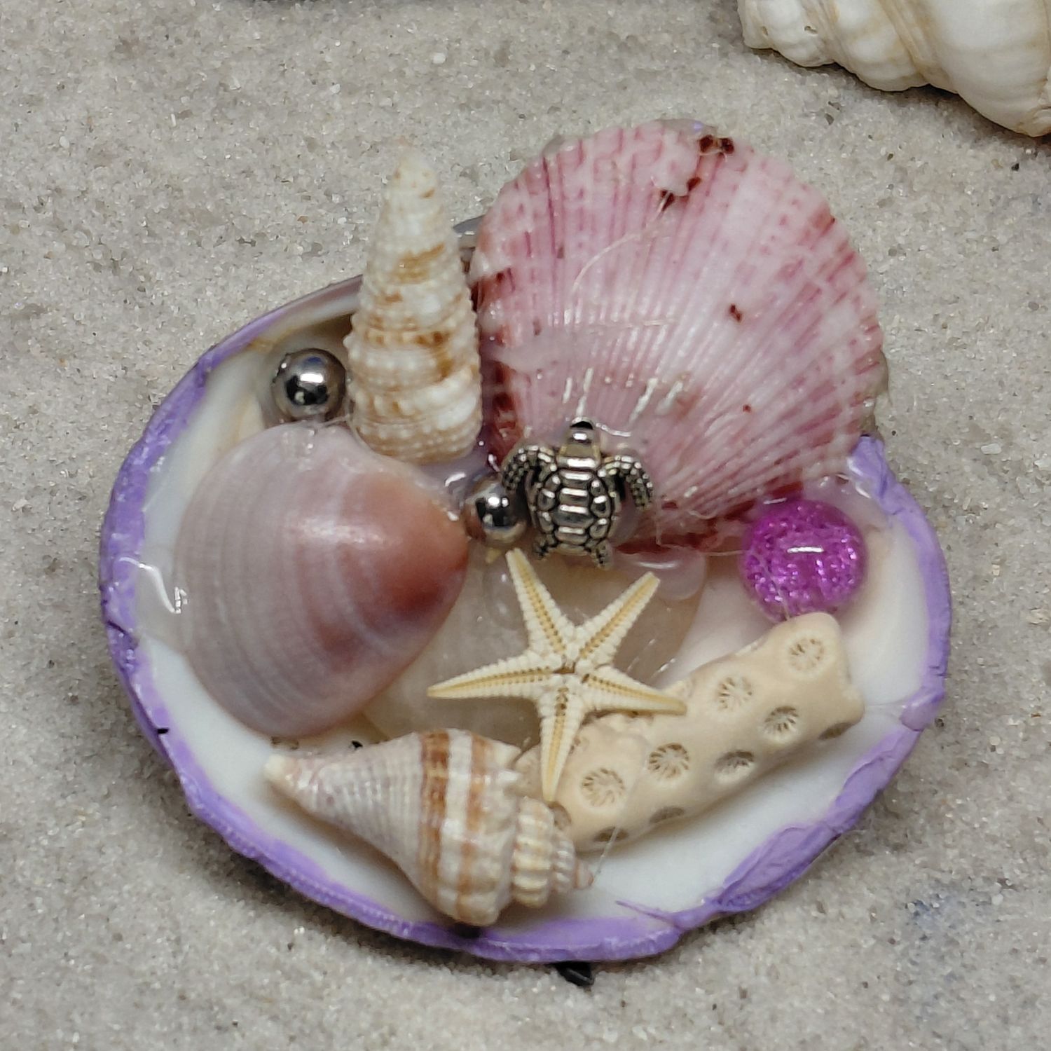 Shell Magnet filled with various shells and beads