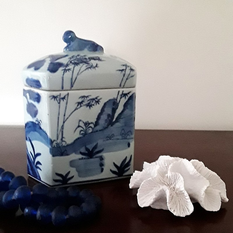 Vintage Chinese Porcelain Hexagonal Canister