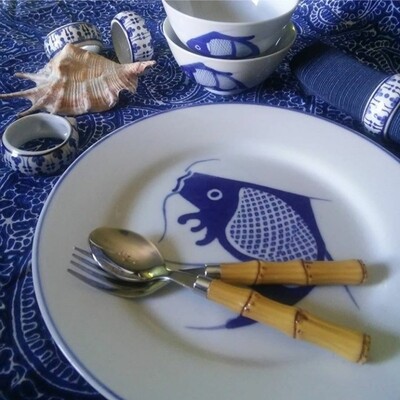 Set of 4 Vintage Blue and White Chinese Porcelain Koi Fish Dinner Plates