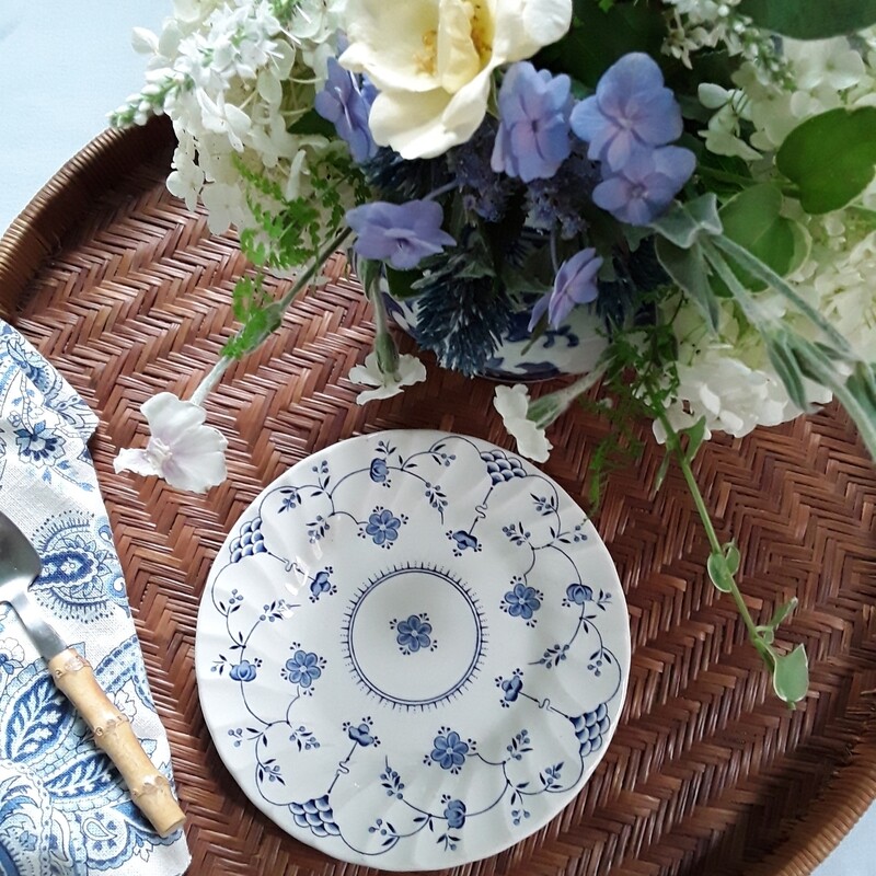 Vintage Hand-Woven Round Wicker Tray