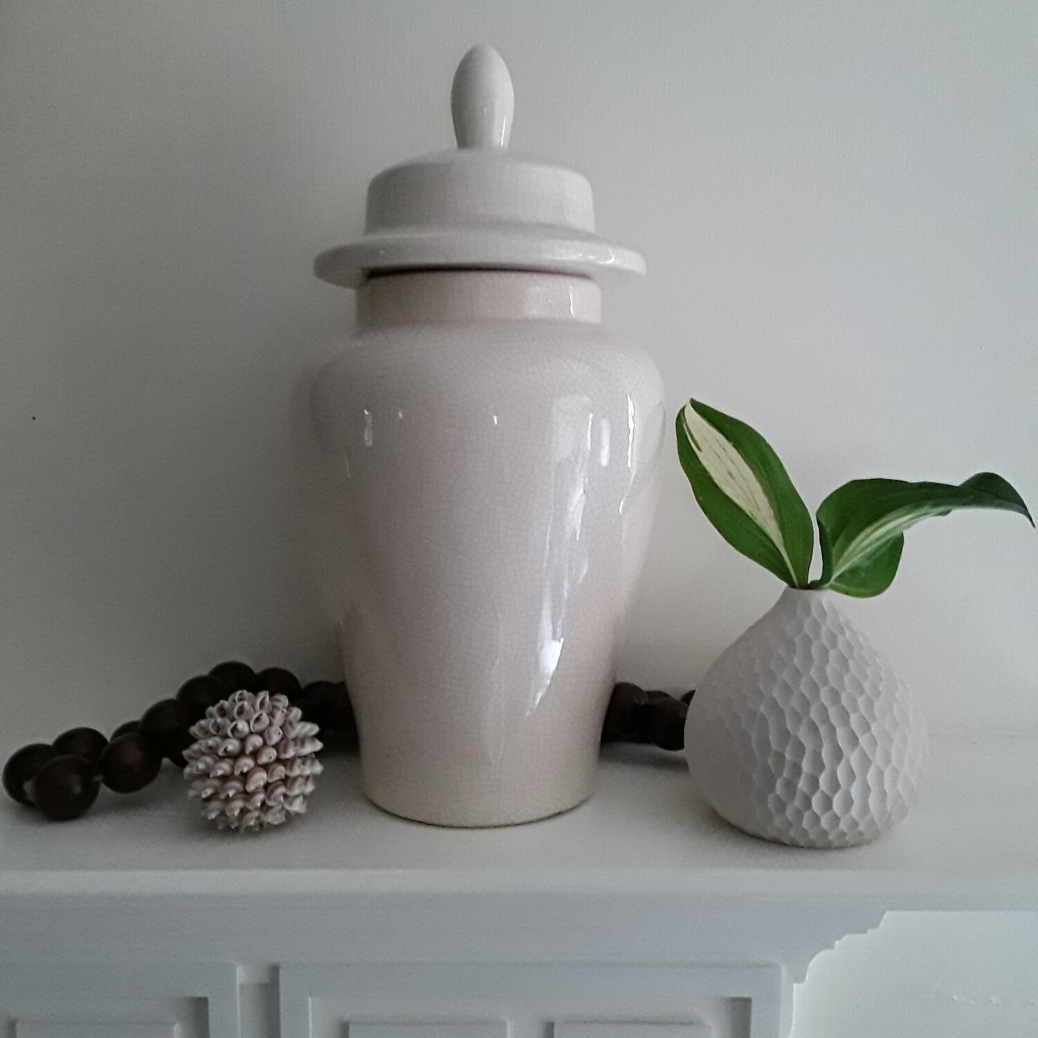 Vintage Cream White Crackle Glaze Ceramic Ginger Jar with Lid