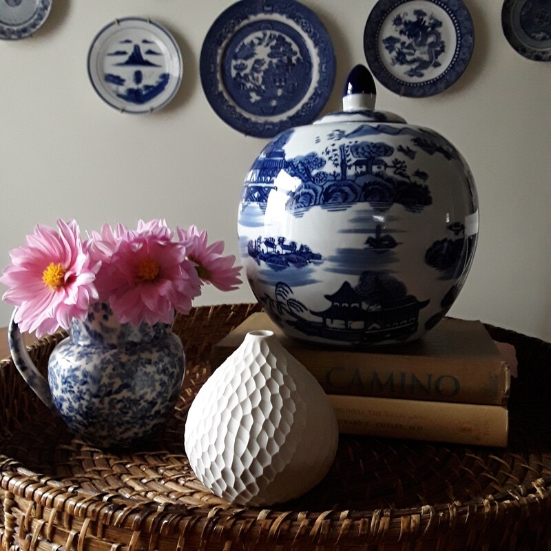 Blue and White Chinese Porcelain Lidded Jar