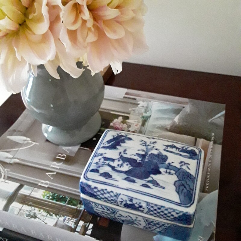 Vintage Blue and White Chinese Porcelain Trinket Box