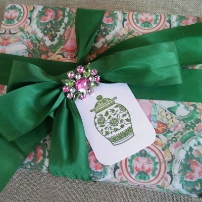 Hand-Embossed Green Ginger Jar Gift Tags by Letterworth (Set of 10)