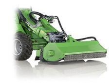 Avant 735 with Flail mower