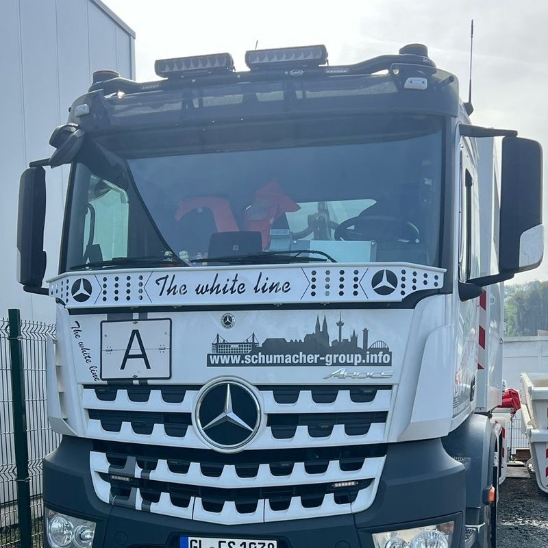 Steinschlagschutzgitter Actros 4/5-schmales Fahrerhaus nach Kundenwunsch
