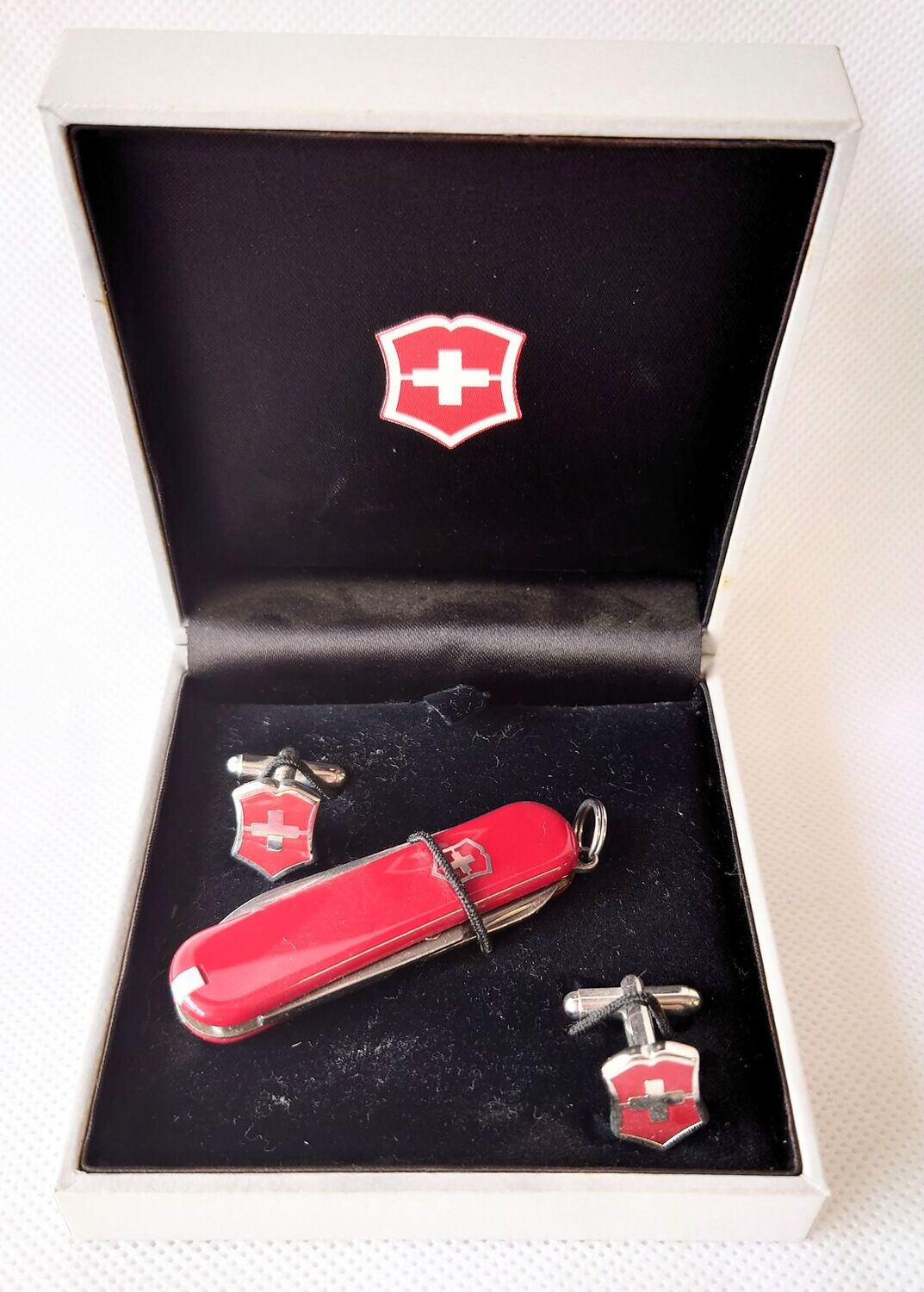 Victorinox Cufflinks & Knife Set