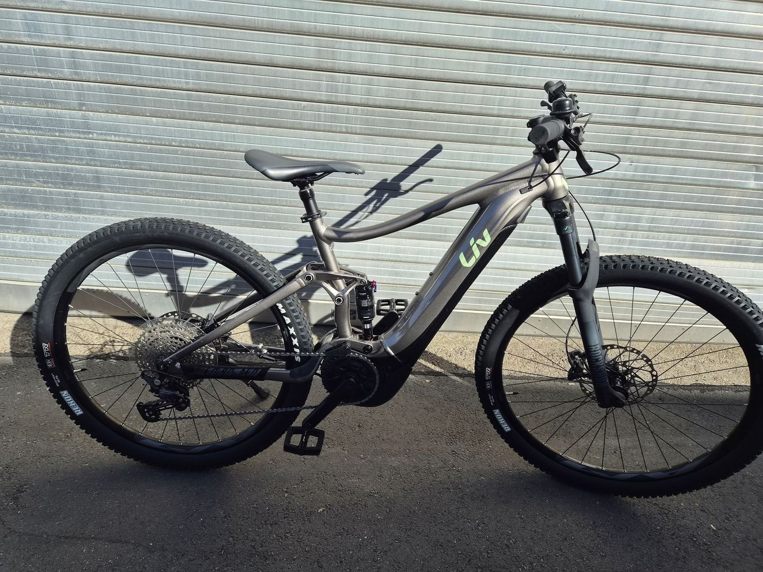 Liv Embolden E+ 1 625 Wh | 70 Nm | 1.075 km- metal Liv Embolden E+ 1 625 Wh | 70 Nm | 1.075 km- metal