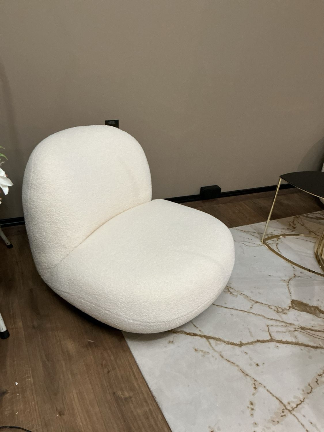 46038 Loungestoel Kiara teddy wit
