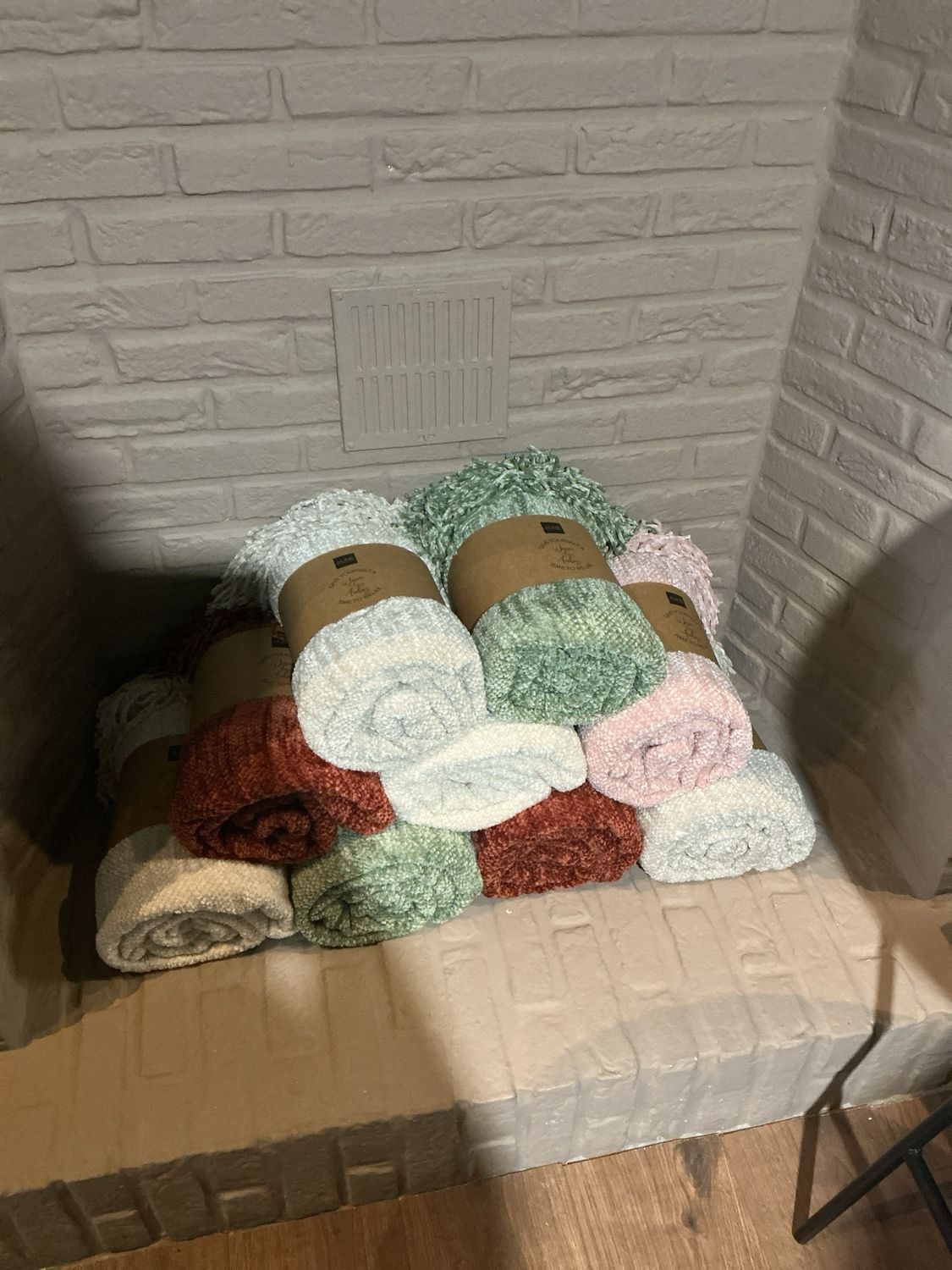 57066 Deken chenille grn