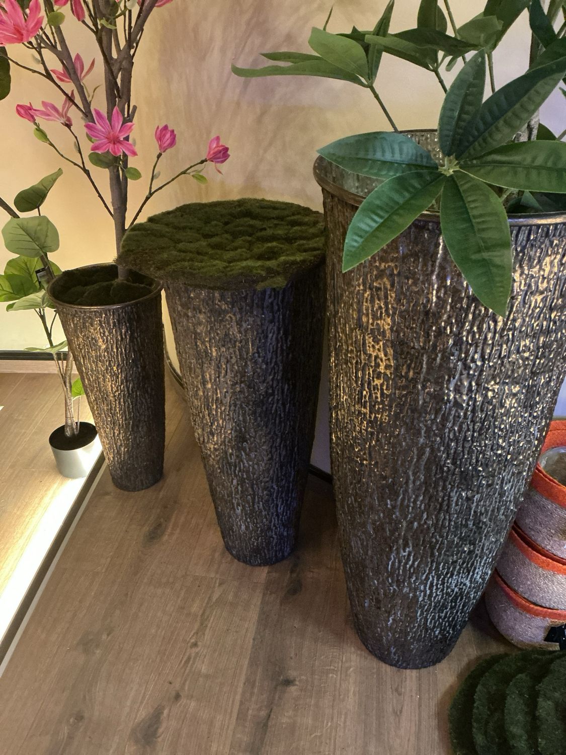 823374 set3 bloempot goud