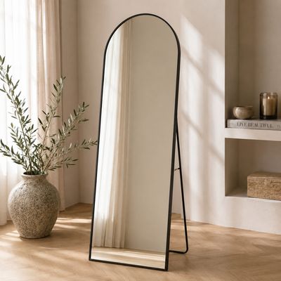 Miroir arrondi sur pied