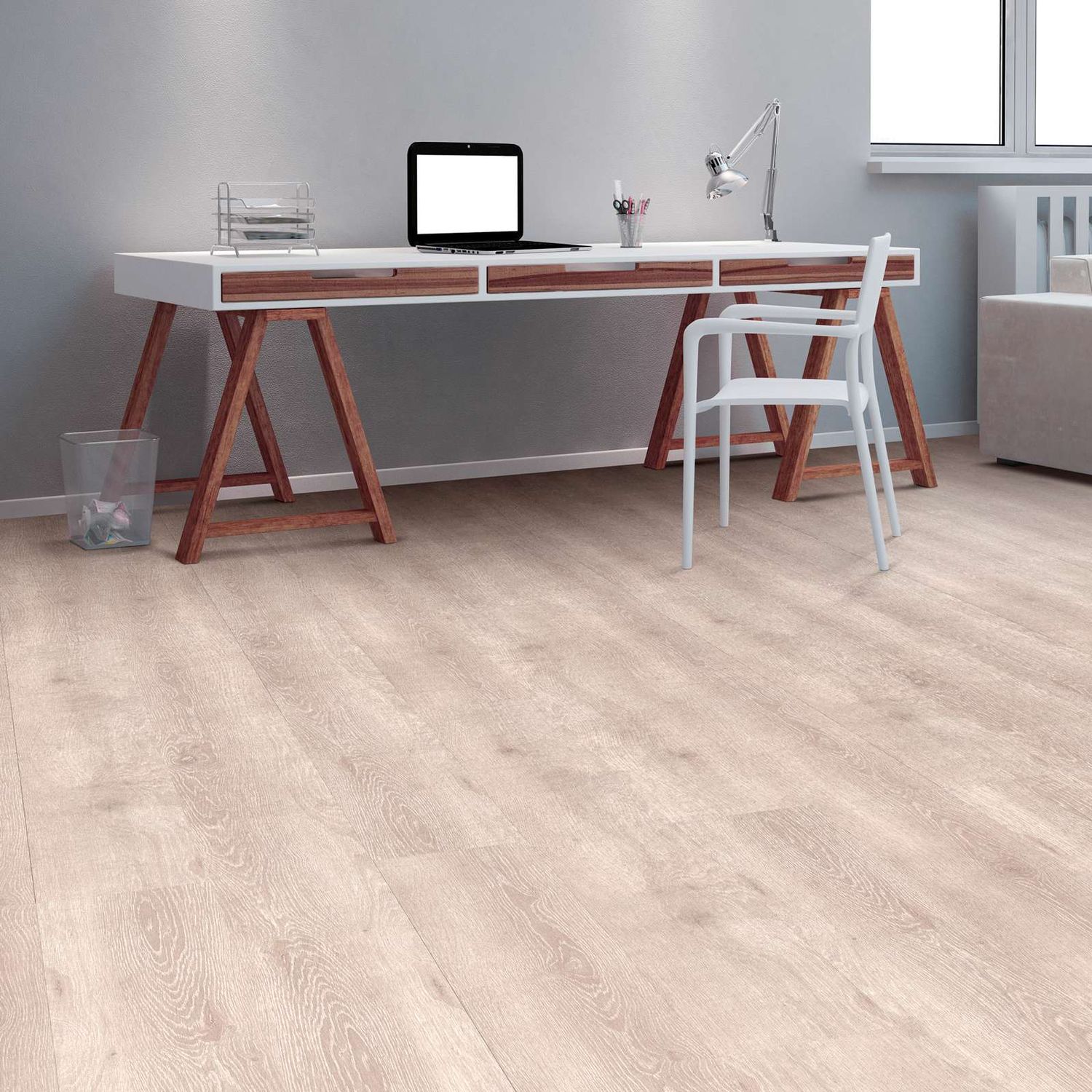 Klick Vinyl in Holzoptik mit weiß gekalkter Farbe in einem Büro. Olena