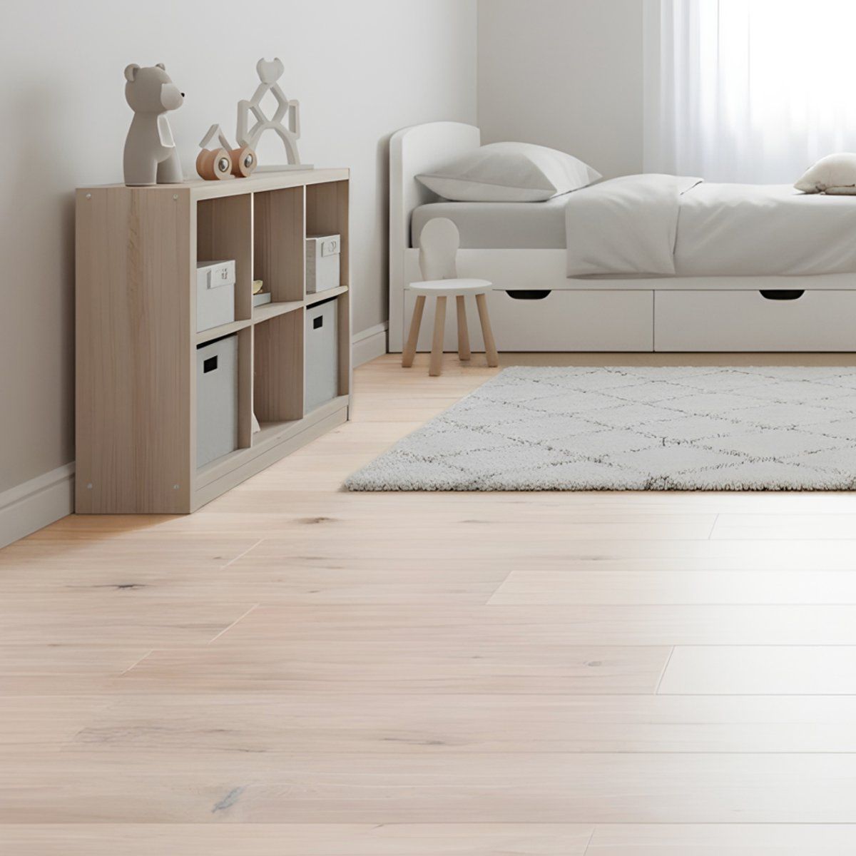 Parkettboden in heller Eichenholzoptik in einem modernen und minimalistischen Kinderzimmer
