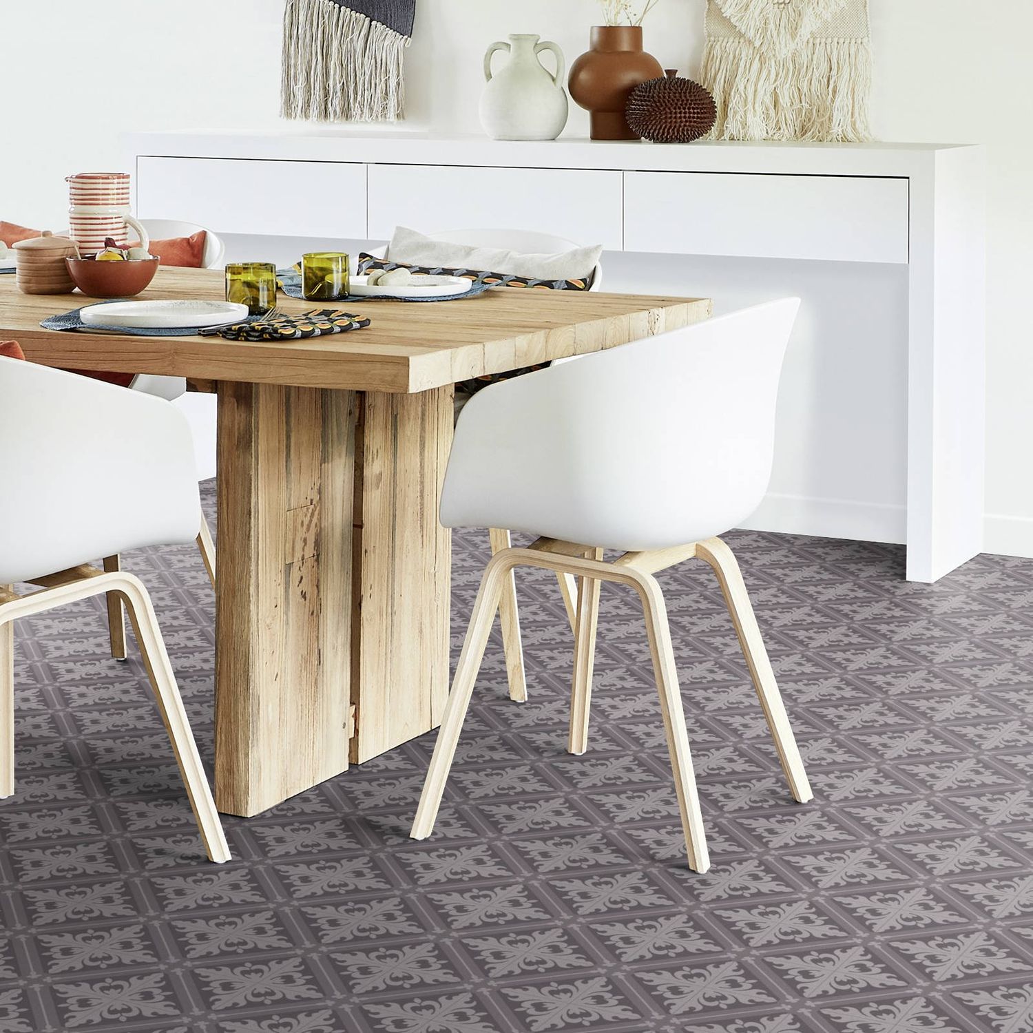PVC Boden in dunkelgrauer orientalischer Fliesenoptik