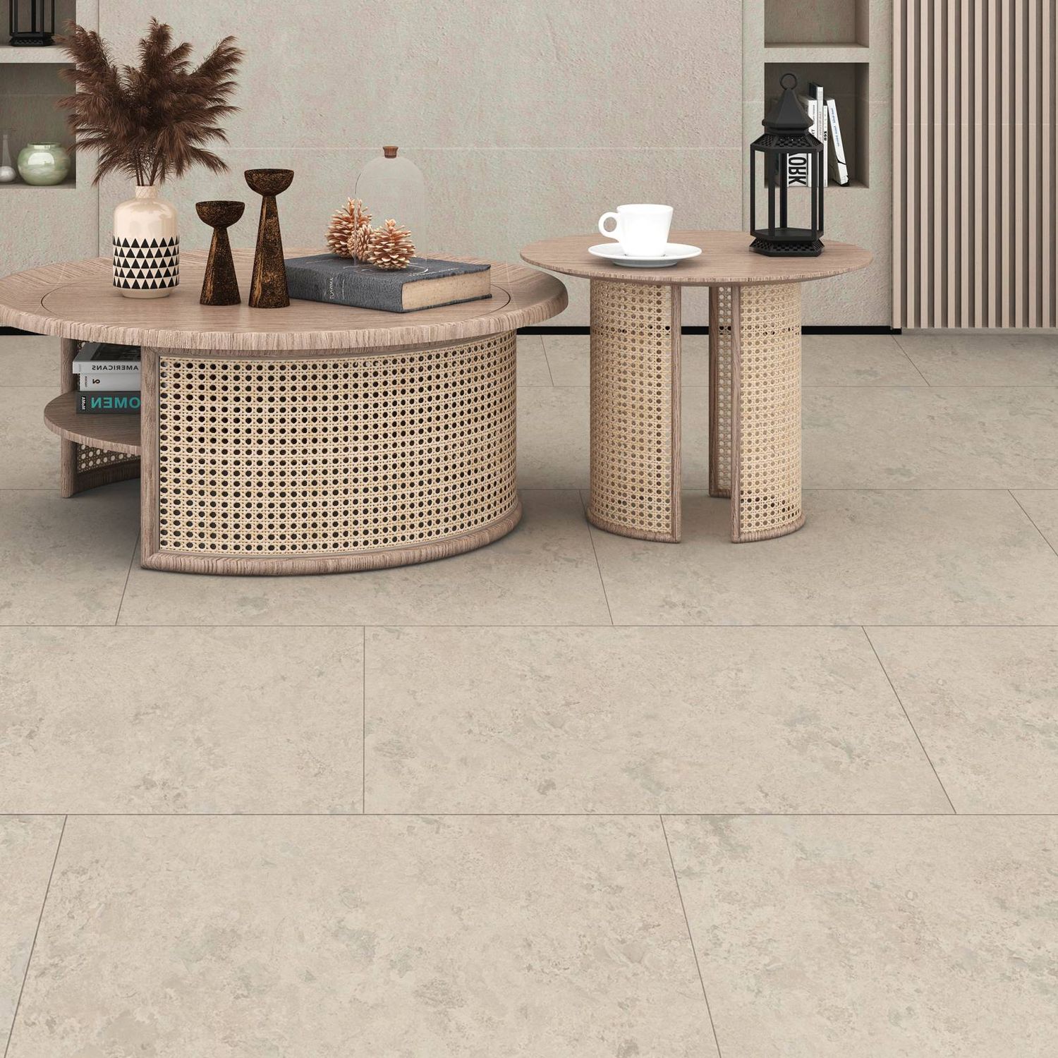 Klick-Vinyl Fliesenoptik Essentials Ezar mit integrierter Dämmung - 1 Paket 2,229 m² Klick Vinyl in beiger Betonfliesenoptik in einem Wohnzimmer