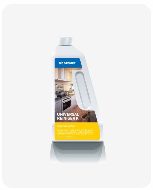 Eine Flasche Universalreiniger aus weißem Kunststoff