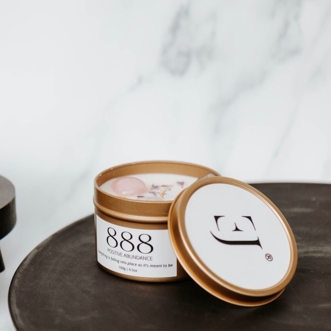 Gold manifest candle 888