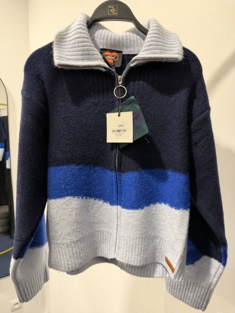 Pull Juliana