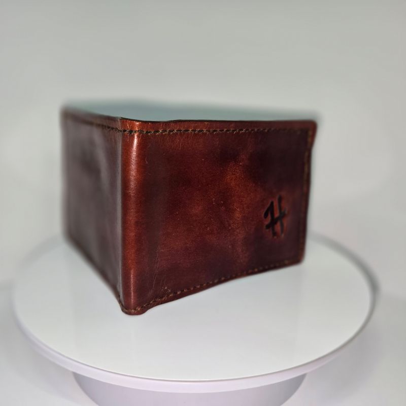 NO. 203 LEATHER BILLFOLD WALLET WITH SEPARATE ID