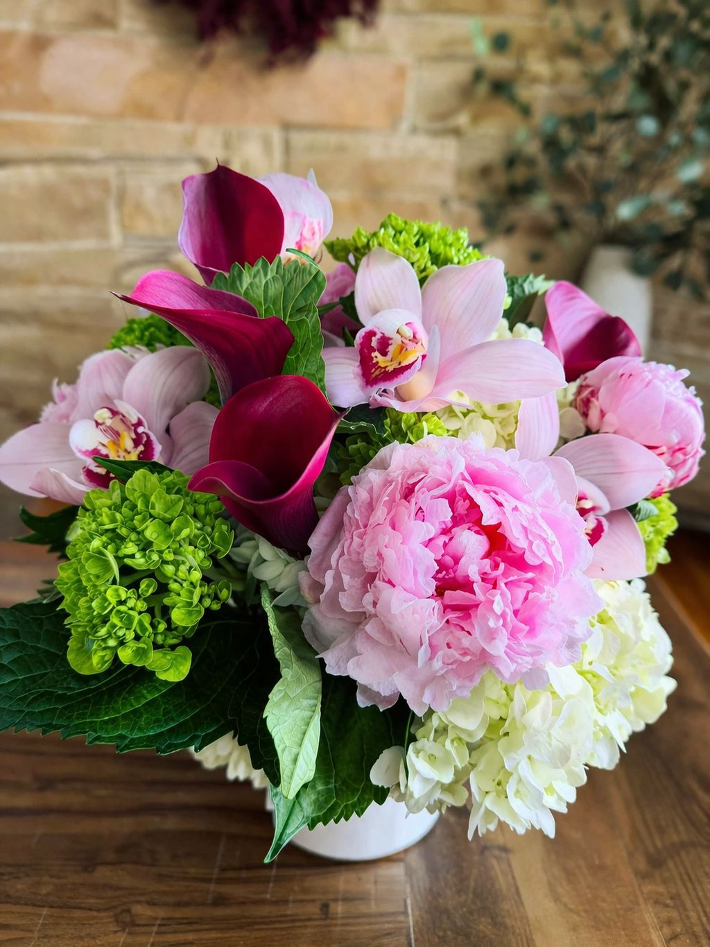 Blink™ – Soft Neutral Luxury Floral Arrangement - Rhode Island flower delivery