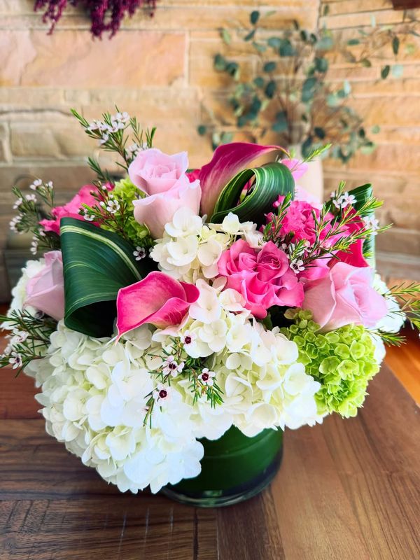 Dolly™ – Classic Garden Arrangement