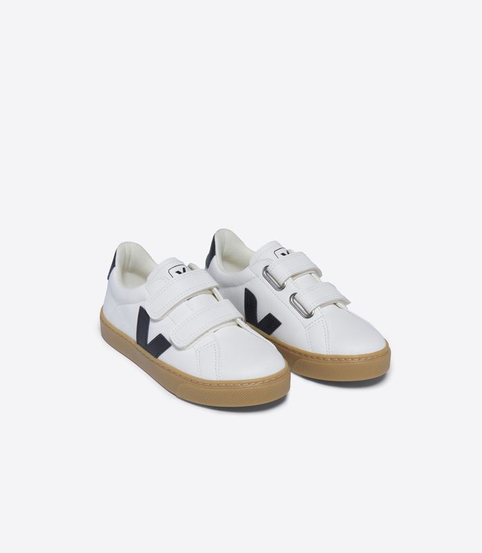 Veja // Small Esplar Extra White - Black Naturel