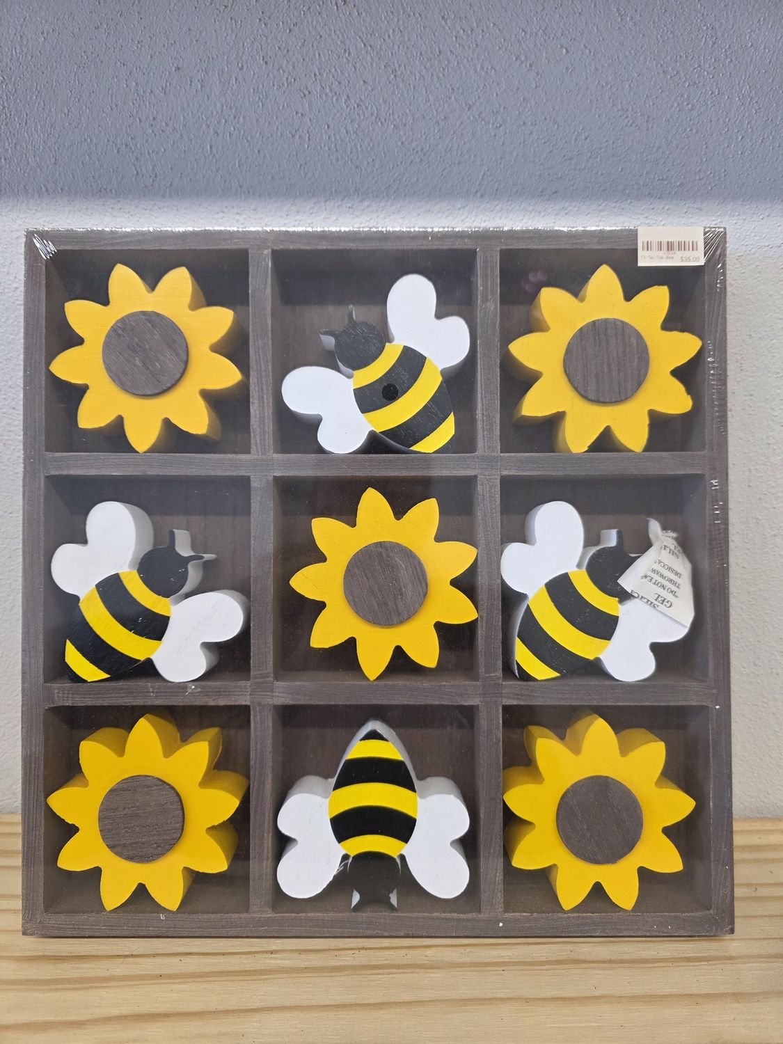 Tic Tac Toe- Bee
