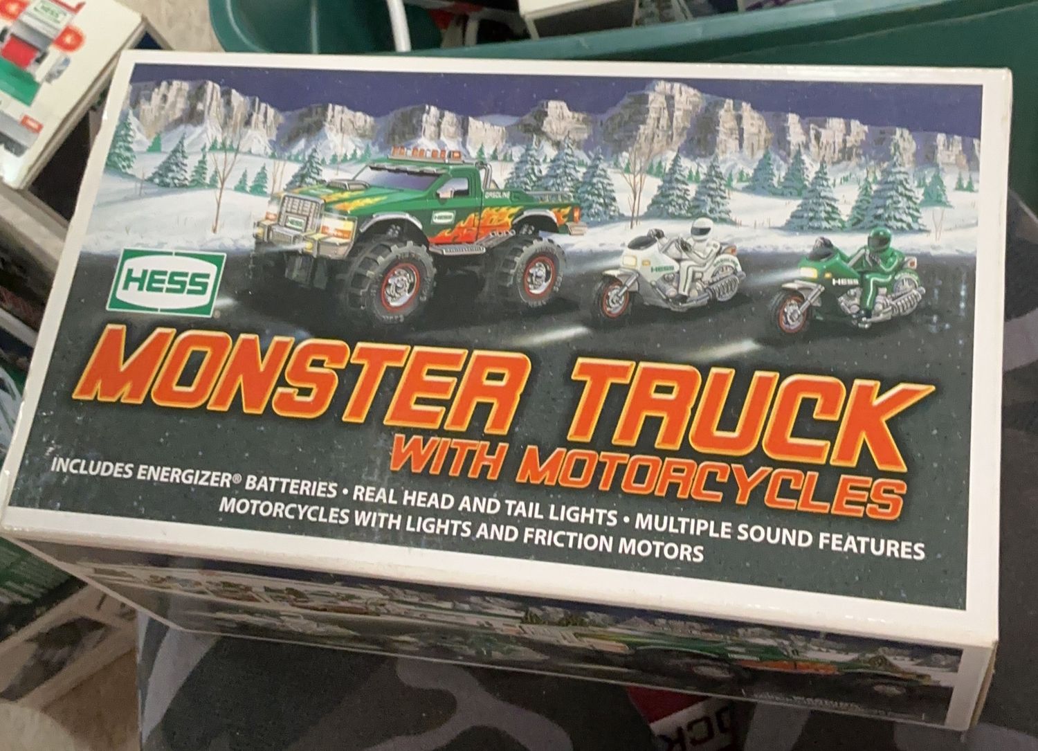 Hess 2007. Monster truck with motorcycles.