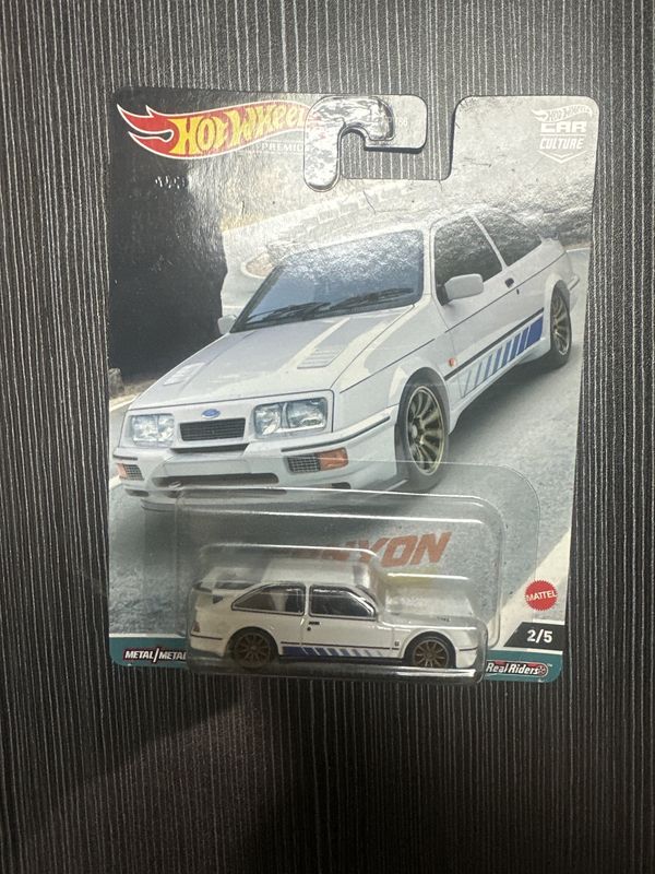 Hot Wheels 87 Ford Sierra Cosworth