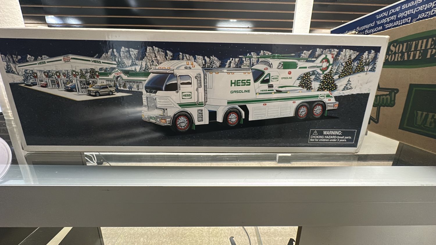 Hess 2006 truck and helicopter