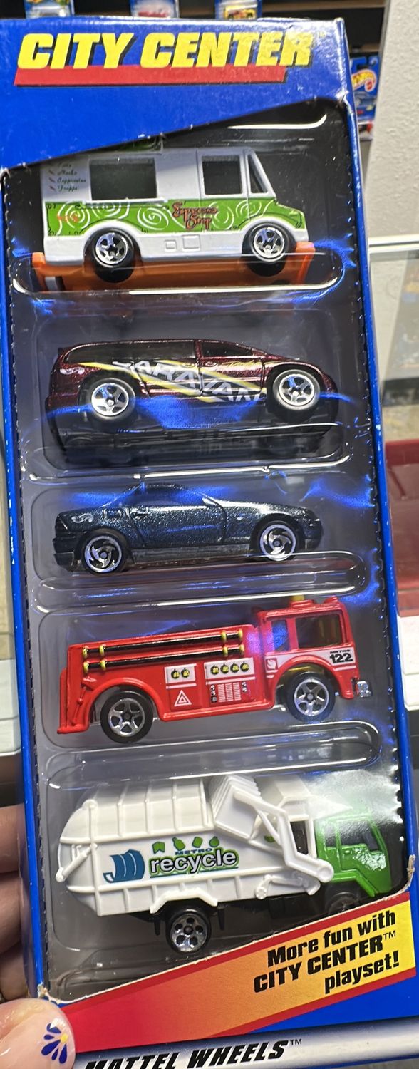 Hot Wheels Mattel 1998 City Center Gift 5 Pack Car Set #21079