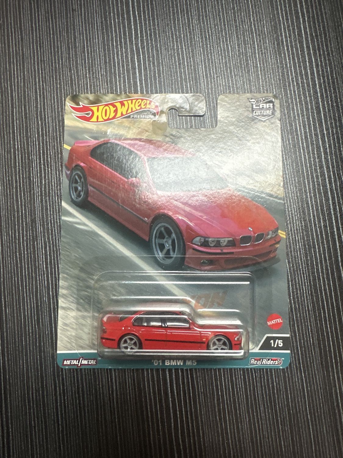 Hot Wheels 01 BMW M5