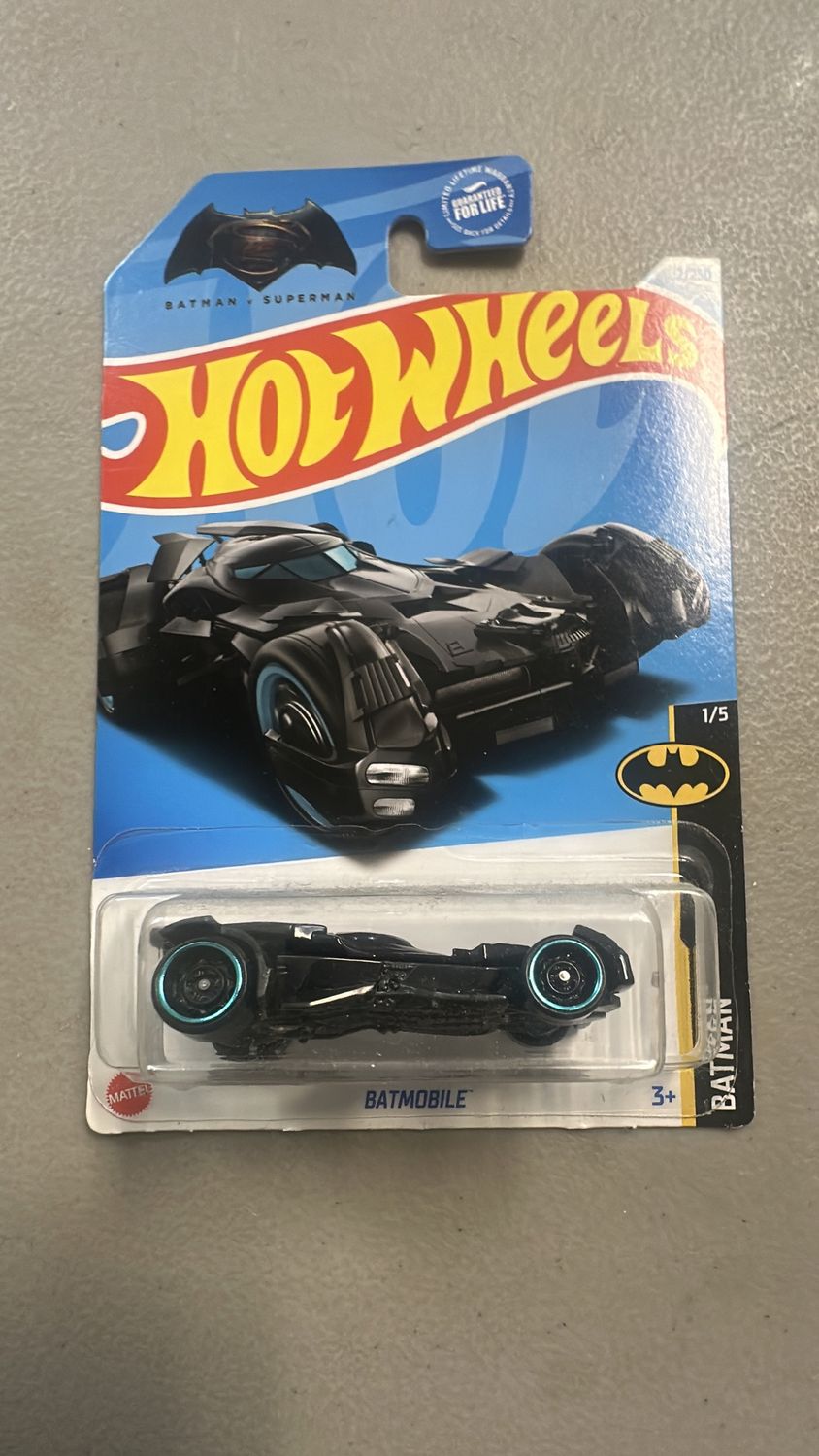 Hot Wheels Batmobile BVS