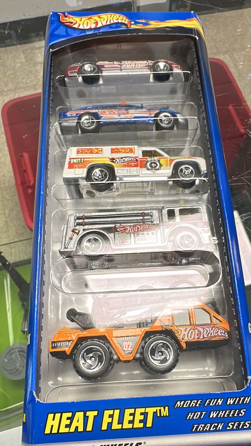 *2000 HOT WHEELS HEAT FLEET 5 PACK Gift Pack #54429