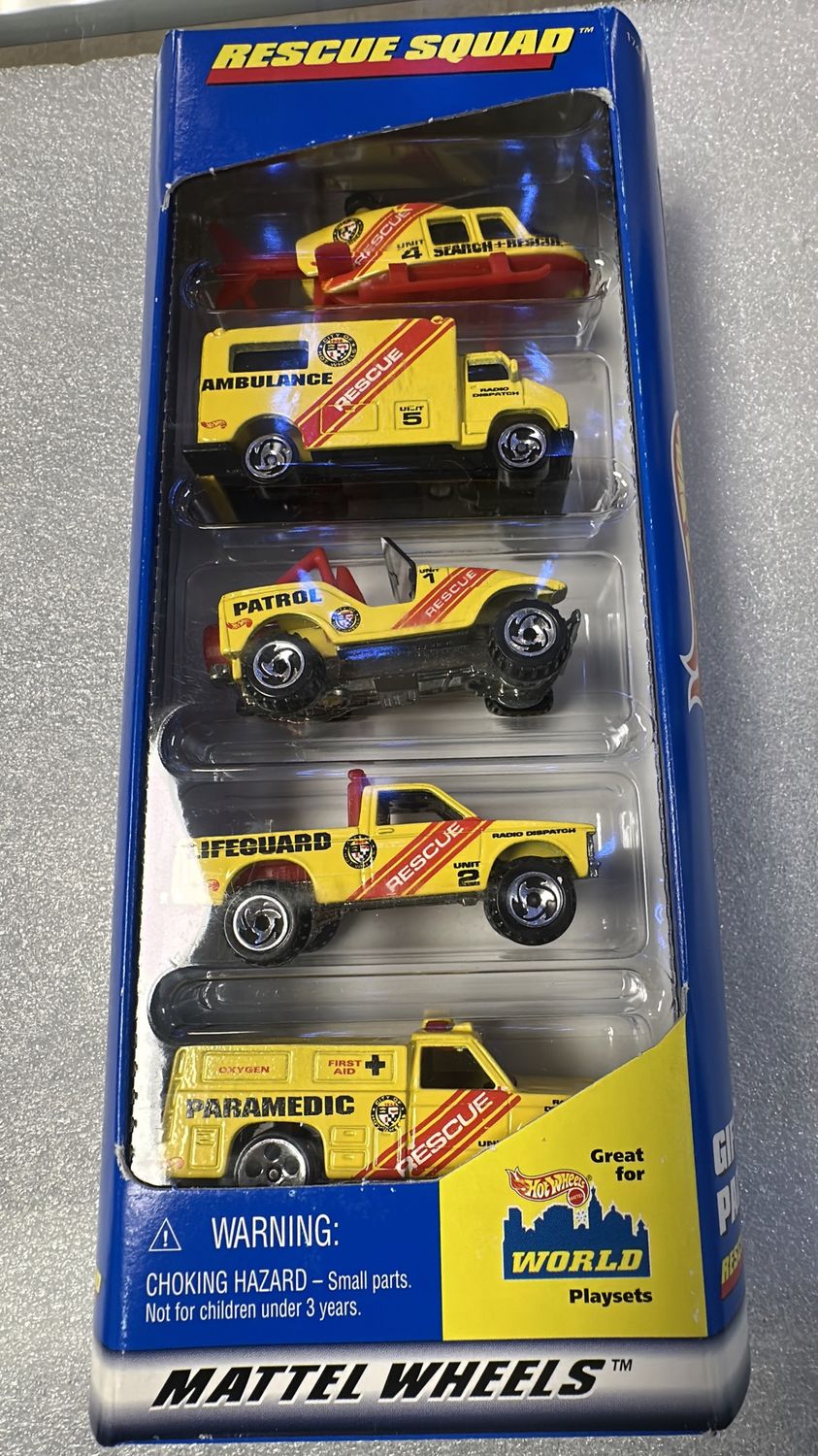 HOT WHEELS # 17489 GIFT PACK RESCUE SQUAD NEW