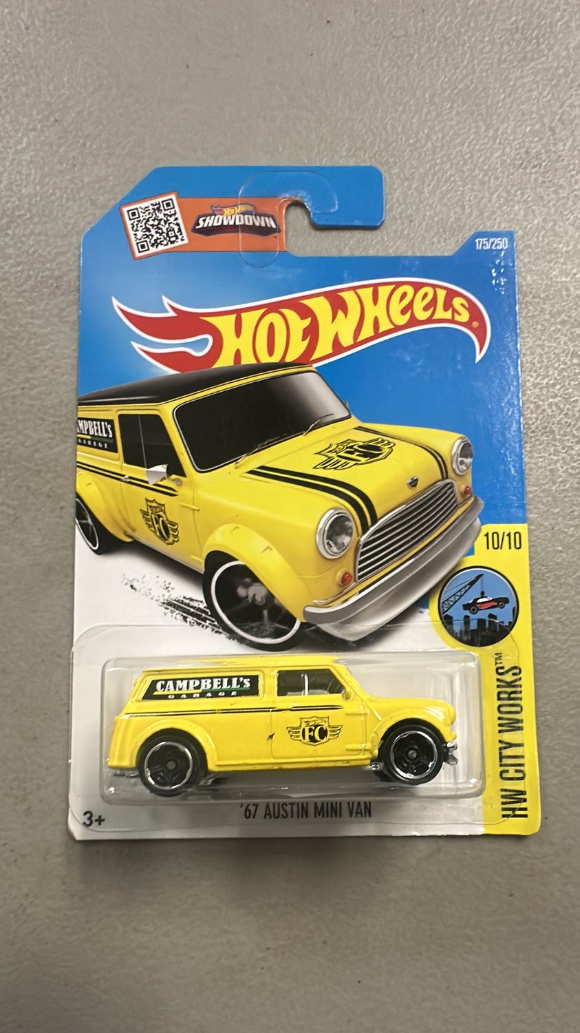 Hot Wheels ‘67 Austin Mini Van
